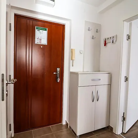 아파트 Astra Near The Main Bus Station *