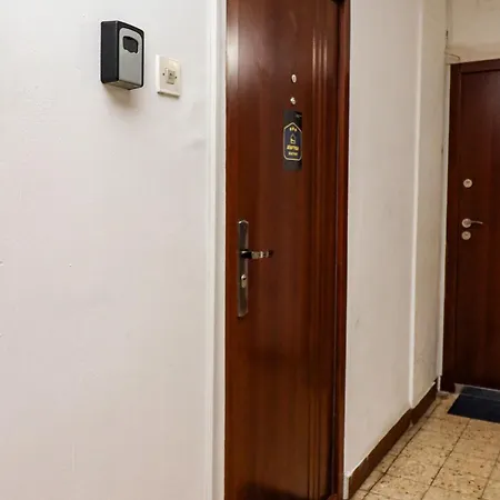 아파트 Astra Near The Main Bus Station *